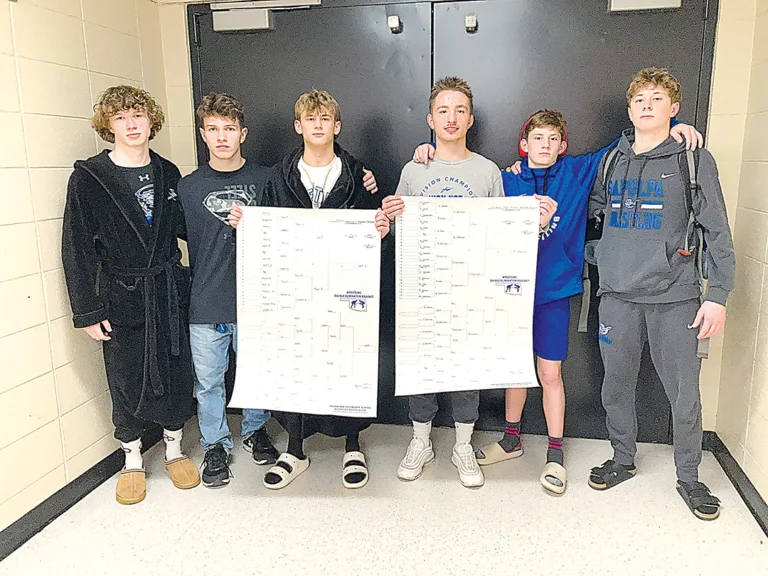 JOHN TRANCHINA PHOTOS
SAPULPA QUALIFIES SIX TO STATE The Chieftains who will compete in OKC (left to right): Jackson Willingham, Alex Henderson, Cavin Peper and Ethan Peterson (each holding their winners brackets), Jack Madden and Jackson Mills.
