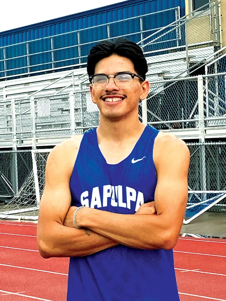 SENIOR IZSIK MEZA placed fourth in the 800 meters, in 2:04.59, during Friday’s meet at
Claremore, helping the boys finish fifth in the team competition.