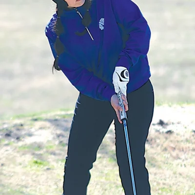 DARREN SUMNER PHOTO SENIOR HALLEE SUMNER shot an 87 at the Class 5A East Regionals in Ada Wednesday, tying for fifth overall and qualifying for the state tournament Monday in Muskogee.