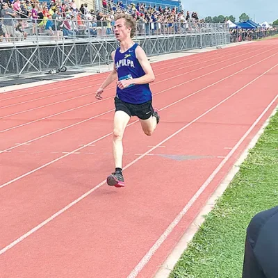 JOHN TRANCHINA PHOTOS SENIOR RYLAN COLEMAN, pictured here closing in on the finish line at the Sapulpa Invitational back on Aug. 31, placed second overall at the Frontier Valley Conference meet Tuesday, helping the Chieftains claim the team championship